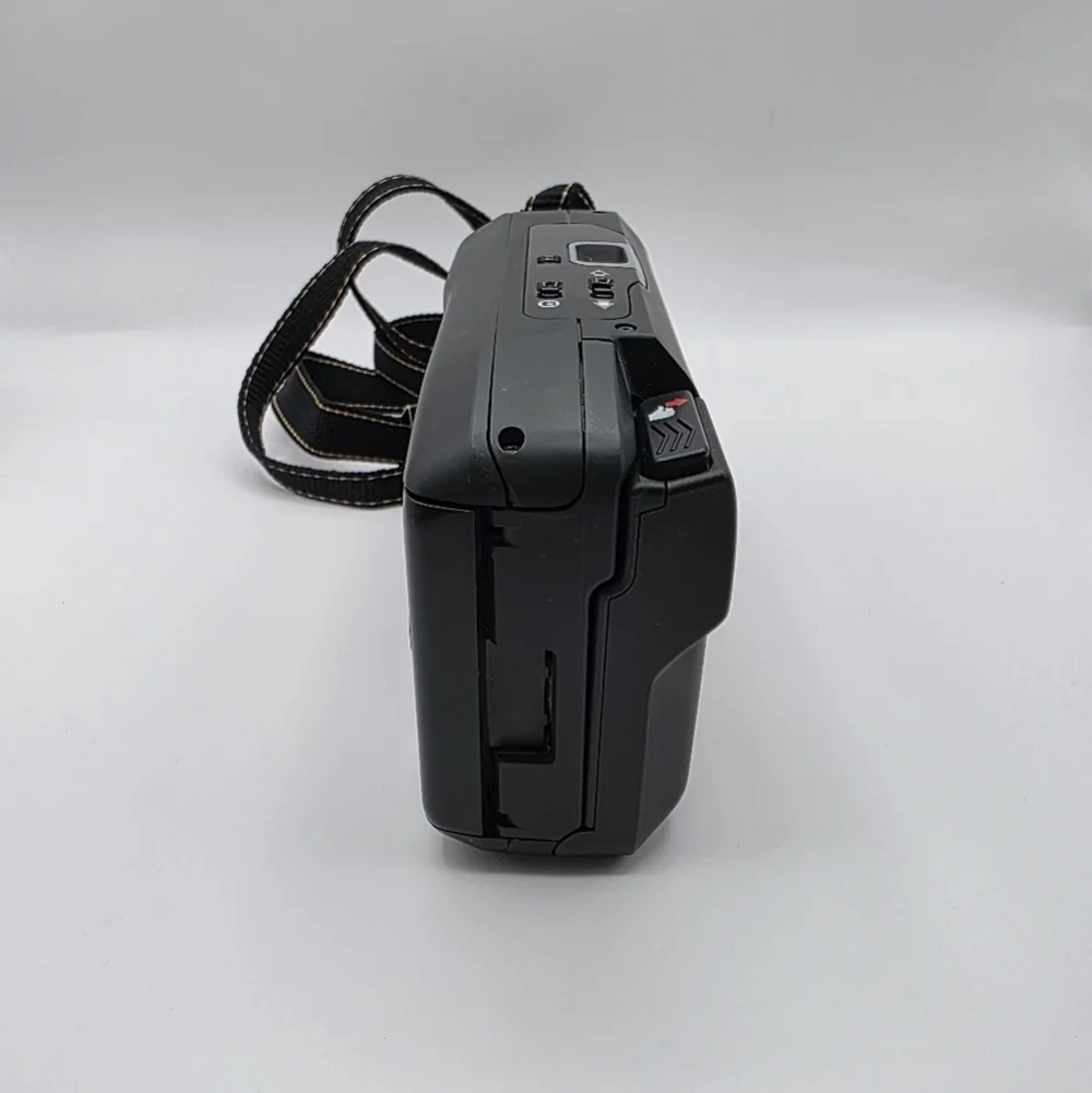 Vintage Polaroid Captiva SLR Auto Focus Camera F12/107mm